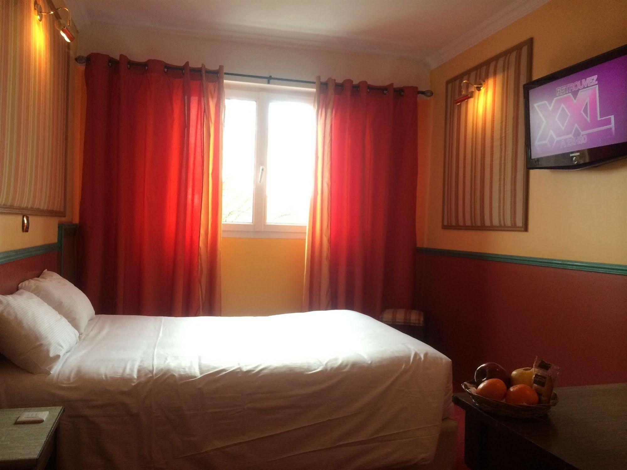 Chenal Hotel
